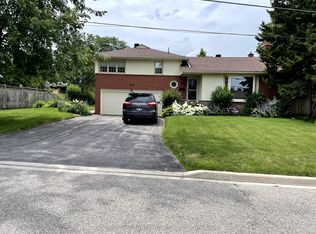 82 Roy Dr, Mississauga, ON L5M 1A7