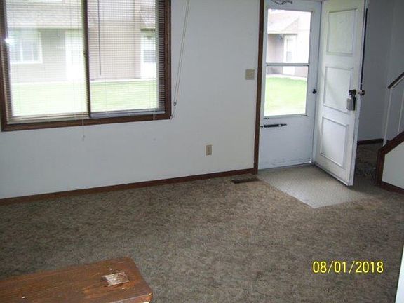 4th image of 210B W Francis St