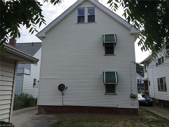 5th image of 2122 Chesterland Ave