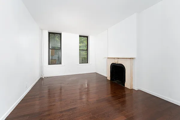 Rented by Julianna Realty Corp | media 1