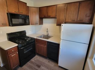 303 S Main St #4, Lombard, IL