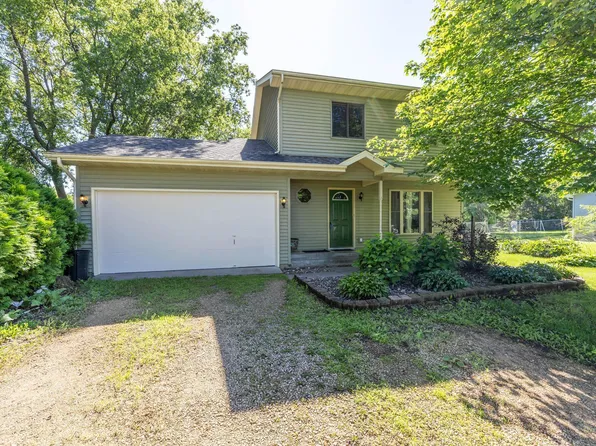 120 Faye St, Star Prairie, WI 54026