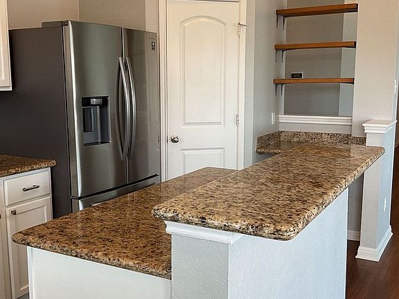 3rd image of 3302 Greyfriar Dr