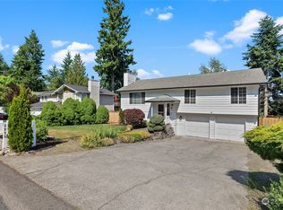 2955 Maple Crest Ln SE, Pt Orchard, WA 98366
