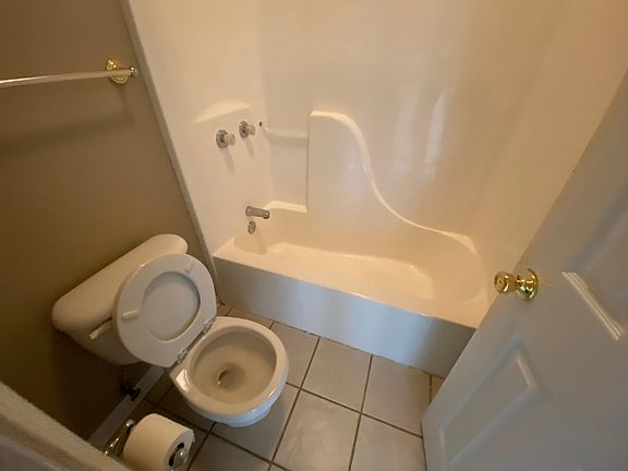 5th image of 1070 Lee Road 20