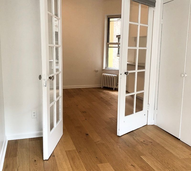 1st image of 328 E 9th St APT 8