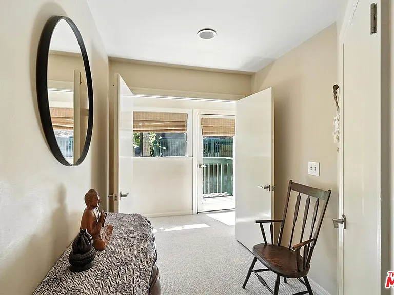 730 Basin Dr — Photo 33