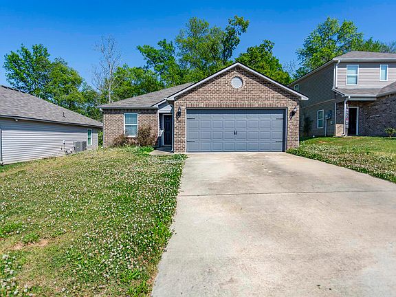 3rd image of 241 Highland View Dr