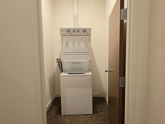 3rd image of 811-0 Filbert St #309