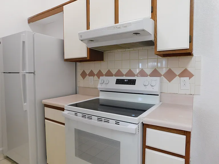 603 Spirit Ct #1 — Photo 7