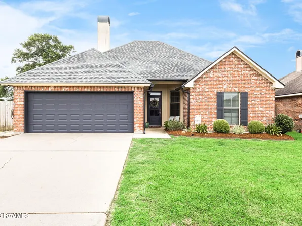 120 Troubadore Dr, Youngsville, LA 70592