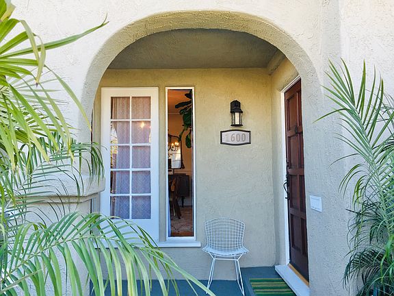 3rd image of 1600 S Orange Grove Ave #1