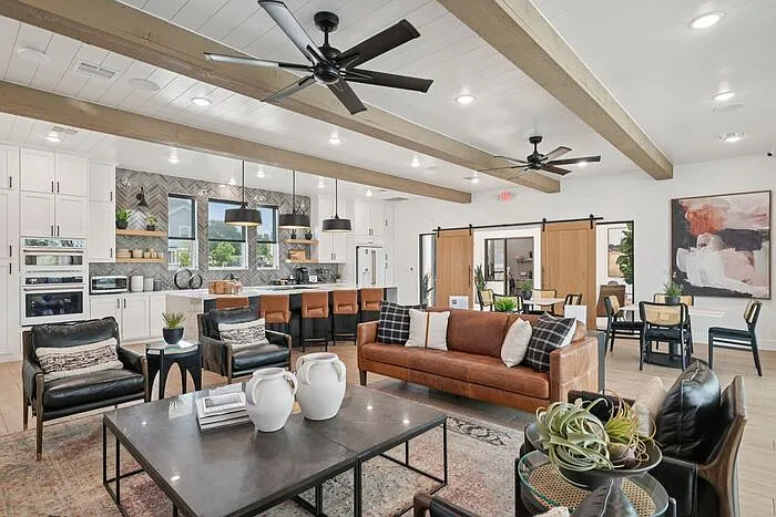 3900 Carmel Villas Dr — Photo 48