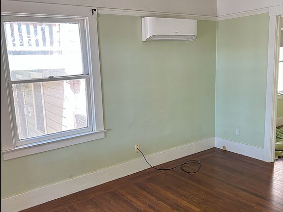 3rd image of 1727 26th St