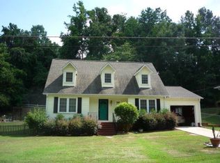 210 Hodge St, Abbeville, SC 29620