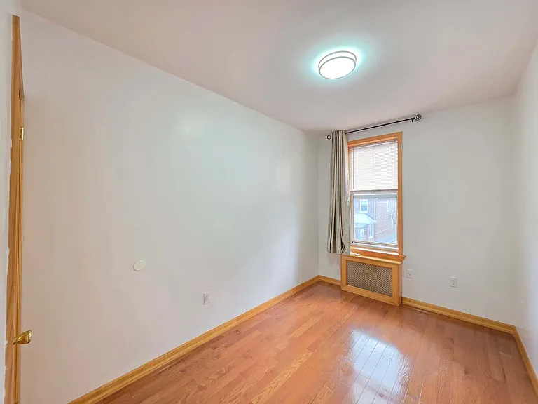 1519 W 5th St #2F — Photo 12