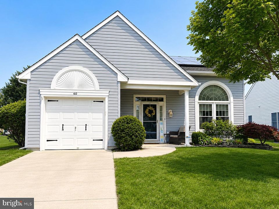 1st image of 60 Cottage Ln E