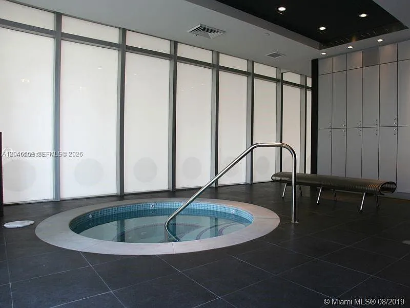 500 Brickell East Condo — Photo 4