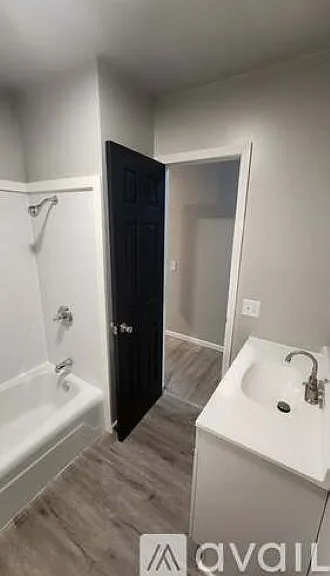 317 Washington St #2 — Photo 4