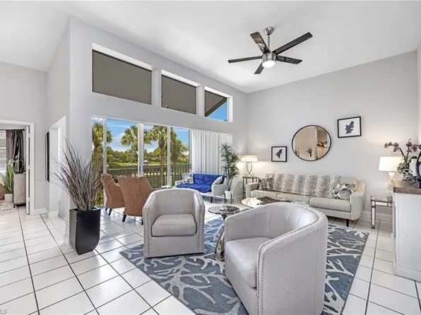 2550 Citrus Lake Dr #W-201, Naples, FL 34109