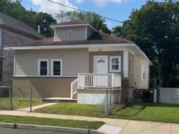 111 W Adams Ave, Pleasantville, NJ 08232