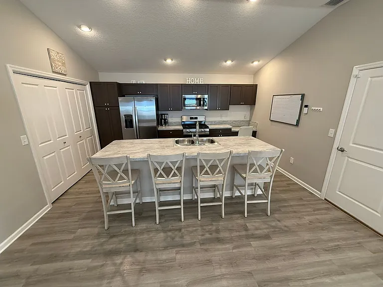 7185 Denver Ave — Photo 12