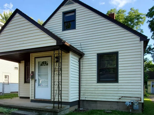 113 Rossiter Rd, Rochester, NY 14620