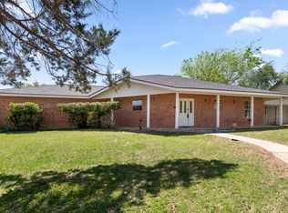 200 Red Oak Ln, Ingram, TX 78025