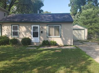 6 Lilac Ln, Springfield, IL 62702