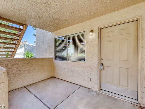 4th image of 909 Rockview Dr Unit 102