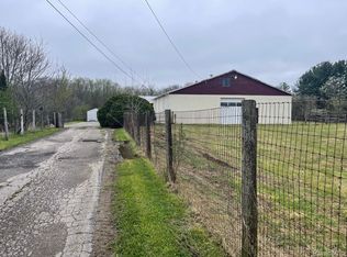 8261 Fenton Rd, Grand Blanc, MI 48439