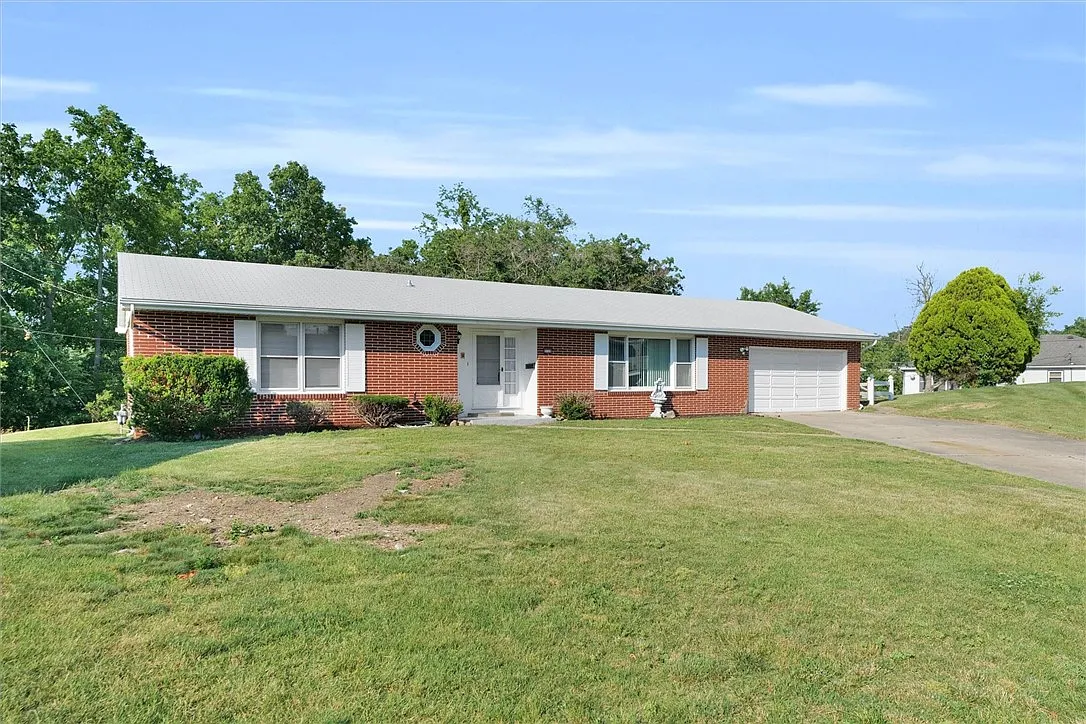 2110 Gary Ct photo 1