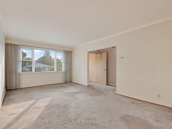 5th image of 15 Robson Pl