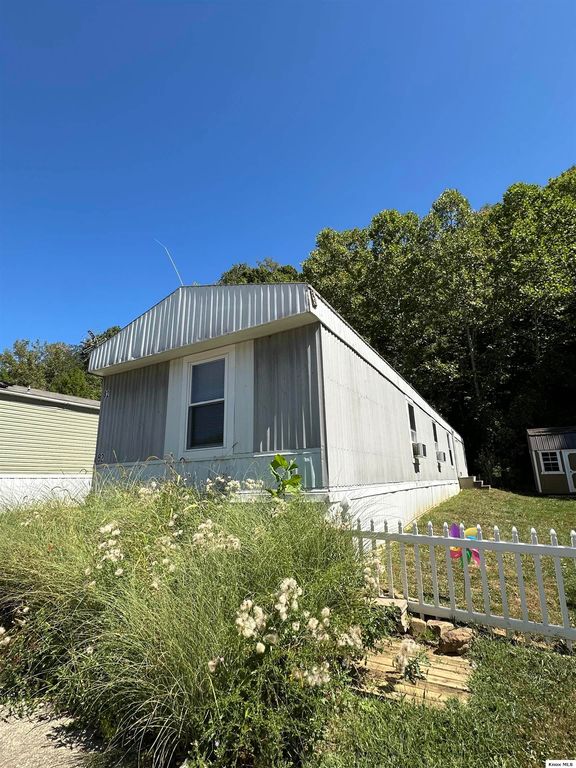 Real estate listing image