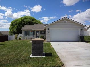 3310 Hawthorne Ln, Pasco, WA