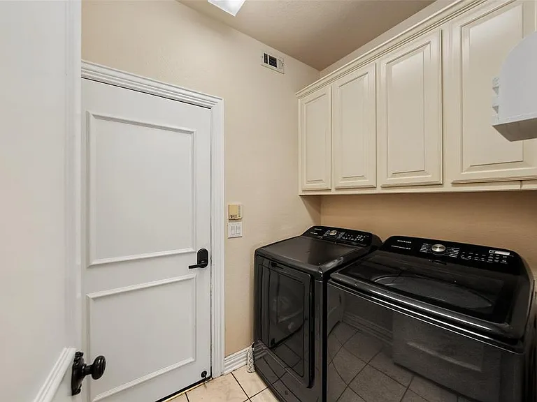 1335 Bradford Dr — Photo 29