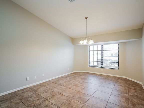5th image of 18446 Elgin Ave