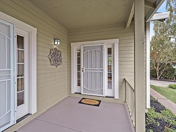 5th image of 17305 Lotus Way