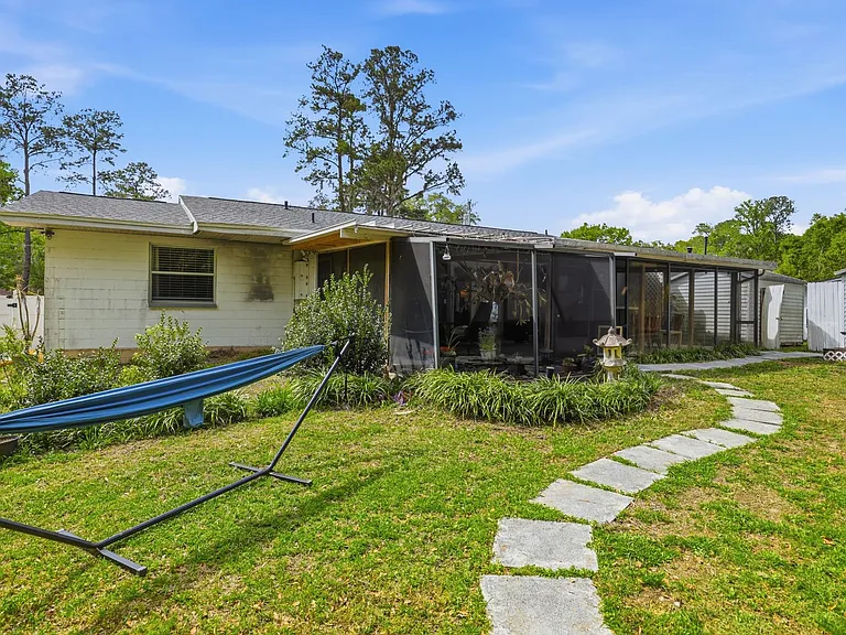 4731 NW 39th St — Photo 31