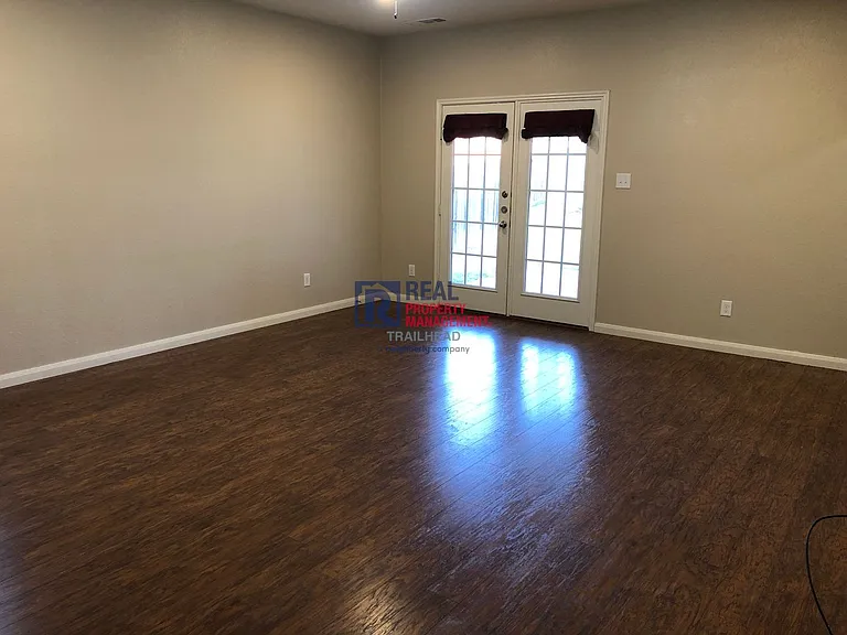 1116 Flatwater Trl — Photo 9