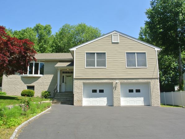 302 Westwood Rd