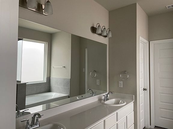 4th image of 6009 Pitcher