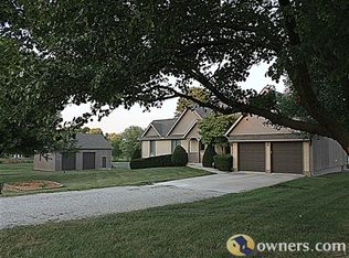 1809 N Jeter Rd, Raymore, MO 64083