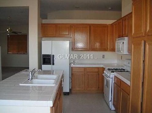 3rd image of 204 Trenier Dr