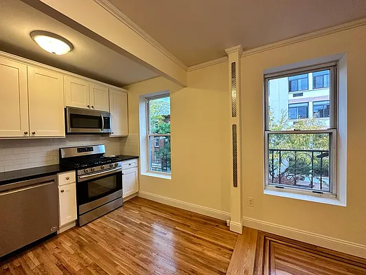 Rented by CENTURY 21 Awaye Realty | media 10