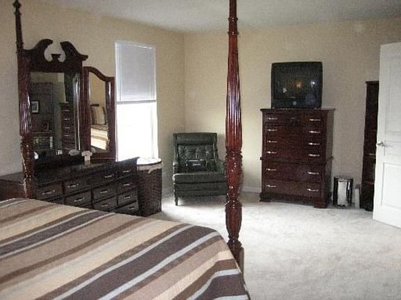 4th image of 432 Belvedere Ln #432