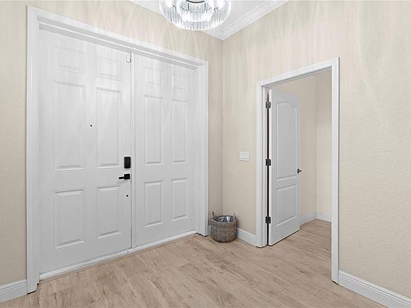 5th image of 2353 MAX COURT