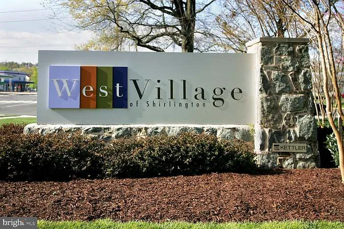 1 bed, 851 sqft, $2,300 — Photo 1