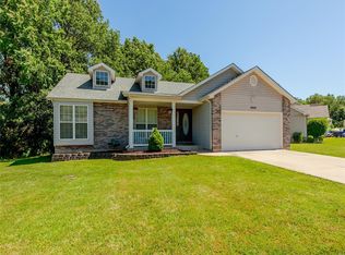 2000 Fairbanks Ln, Festus, MO 63028