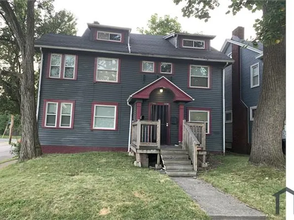 3298 Martin Luther King Jr Dr #Up, Cleveland, OH 44104